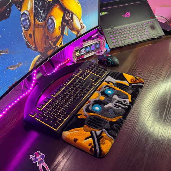 Mecha BEE Rug Mecha BEE Rug